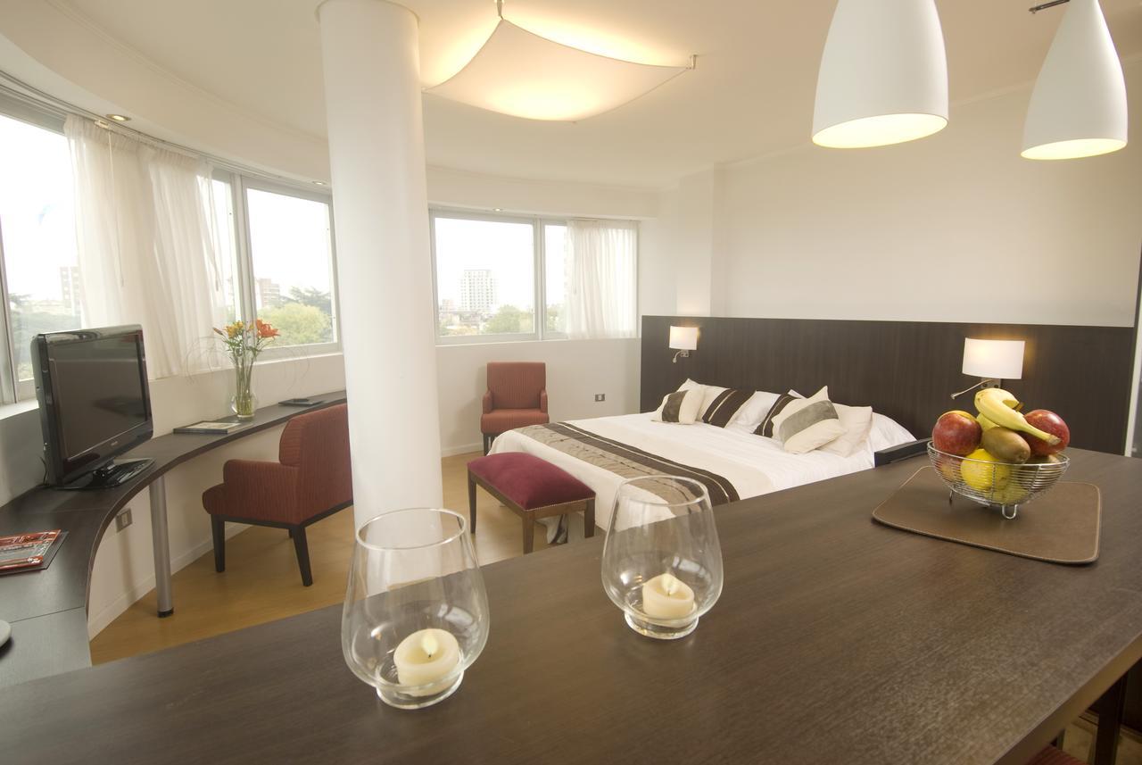 Plaza Suites กัมปาเนีย ภายนอก รูปภาพ