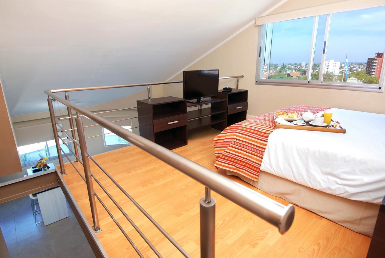 Plaza Suites กัมปาเนีย ภายนอก รูปภาพ