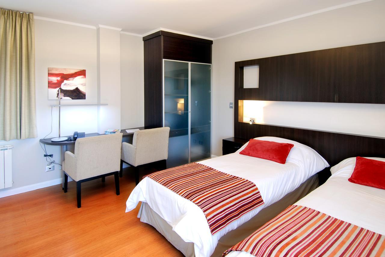 Plaza Suites กัมปาเนีย ภายนอก รูปภาพ