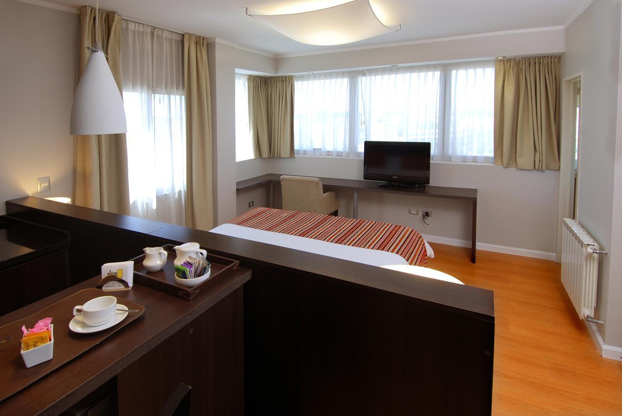 Plaza Suites กัมปาเนีย ภายนอก รูปภาพ